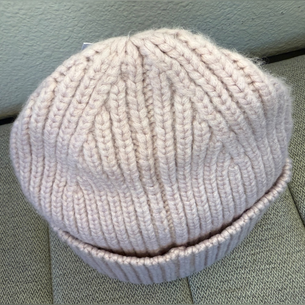 UGG Chunky Knit Beanie Women's in Mauve Pink, Fold Over Cuff w Logo Patch Hat - Picture 6 of 11